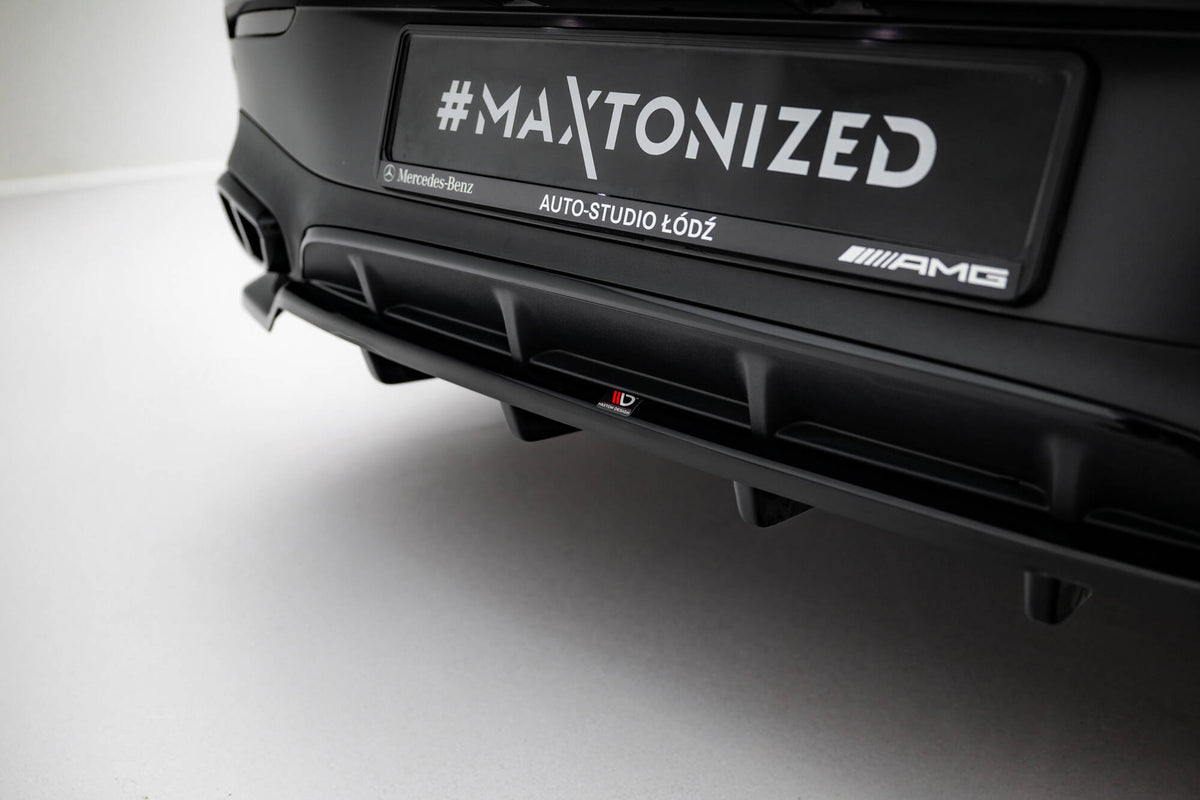 Nærbilde av diffuser med vertikale stenger for Mercedes CLE AMG-Line