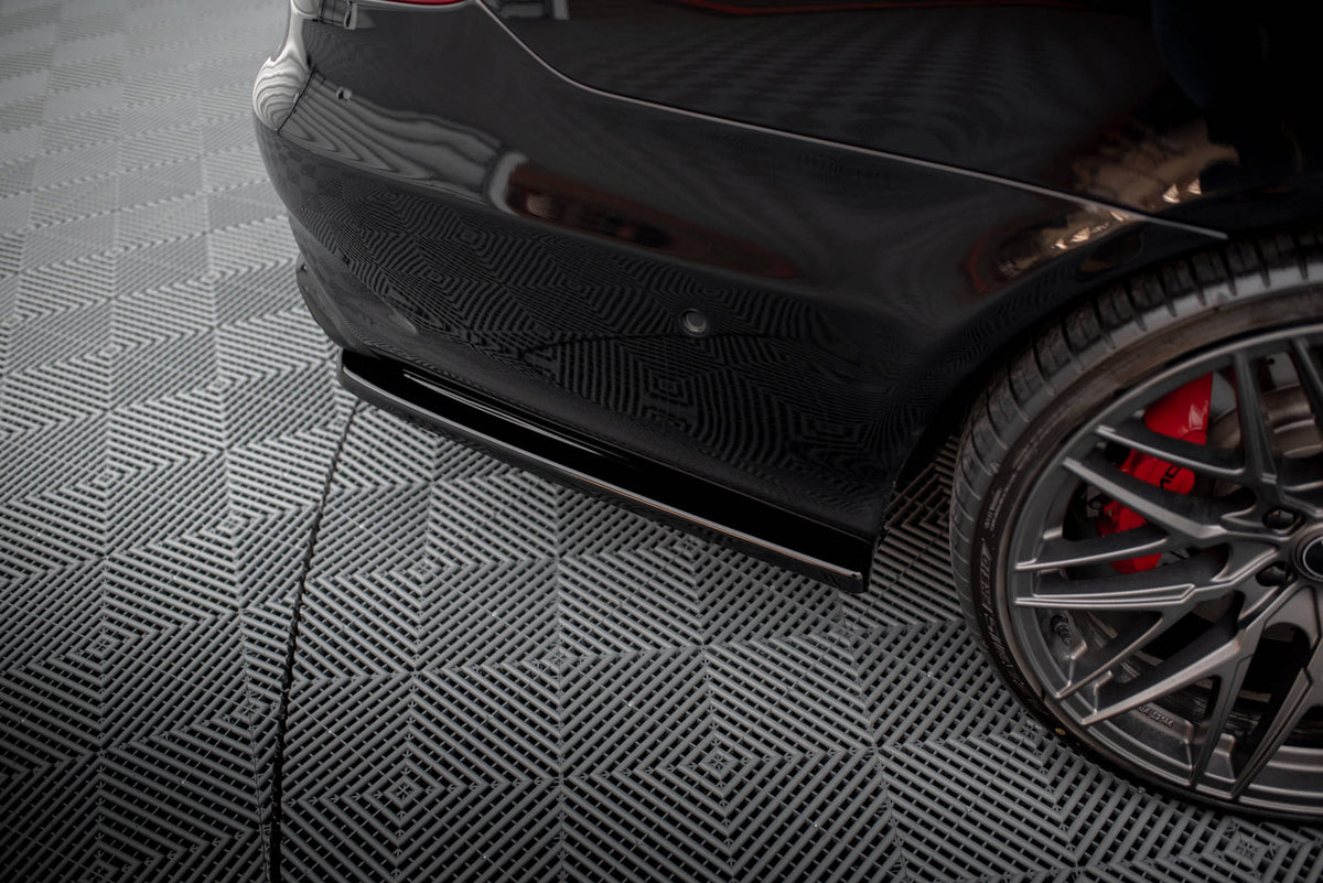 Maxton Design diffuser montert på Mercedes E63 AMG W212, skrå vinkel