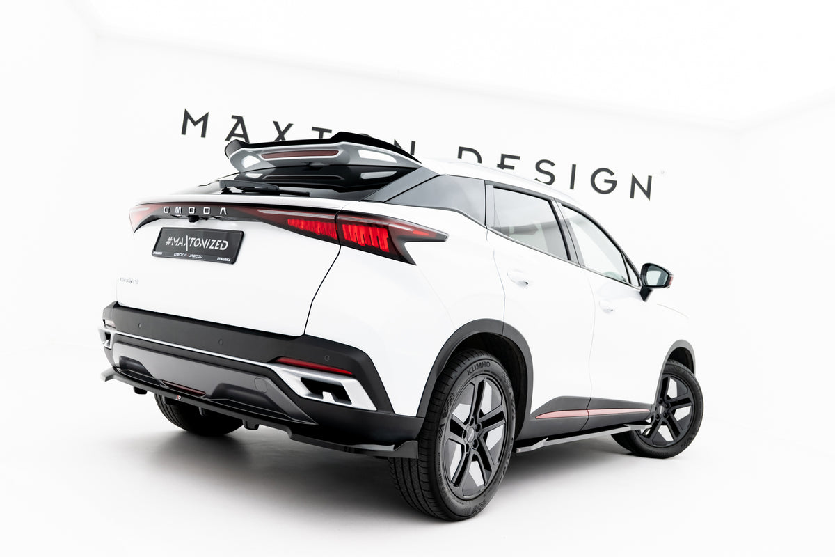 Maxton Design diffuser montert på Omoda 5, visning bakfra