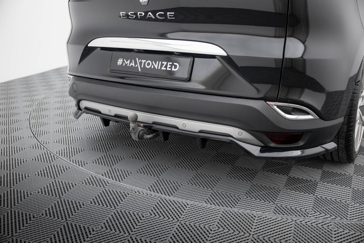 Diffuser Renault Espace Mk5 i strukturert svart finish, nærbilde av overflaten