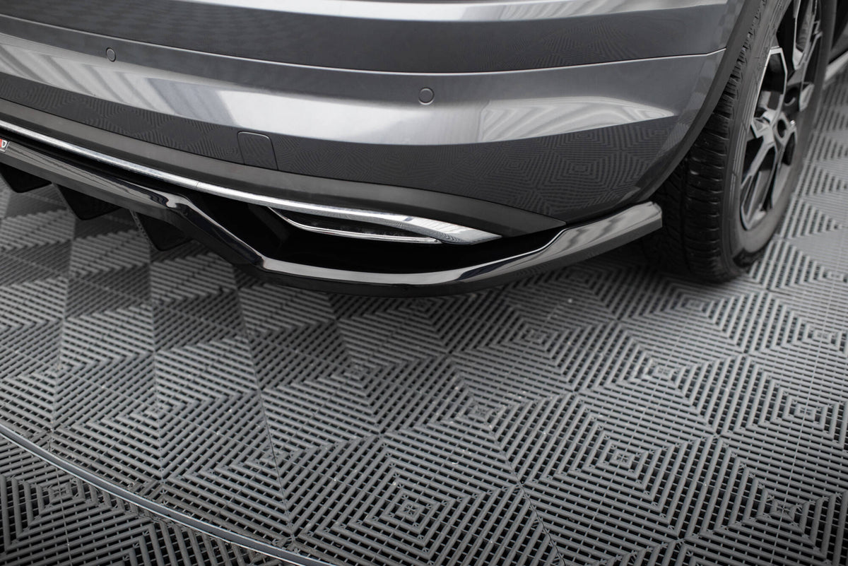 Maxton Design diffuser til Skoda Kodiaq Sportline Facelift, skrå vinkel bakfra