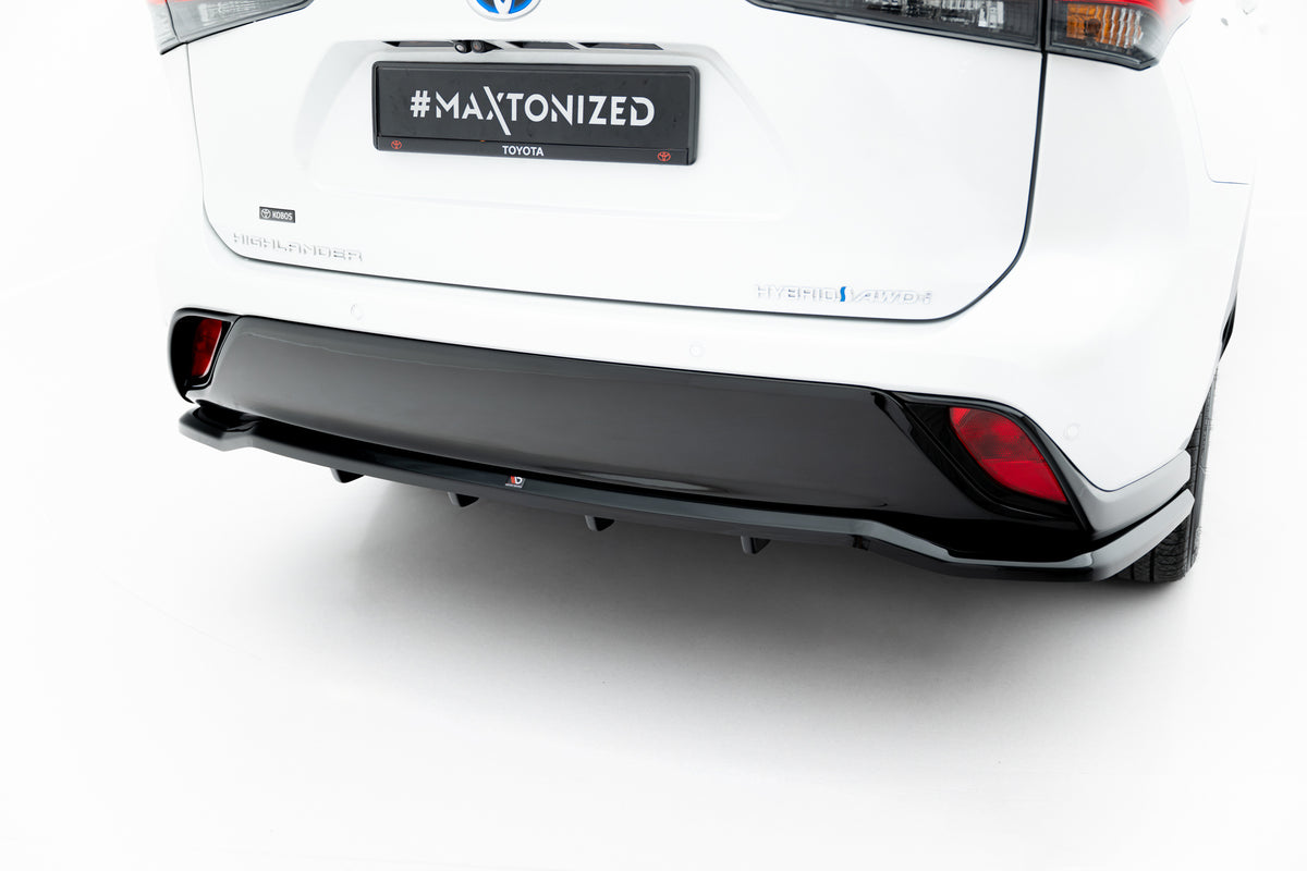 Diffuser med vertikale stenger for Toyota Highlander MK4 sett bakfra