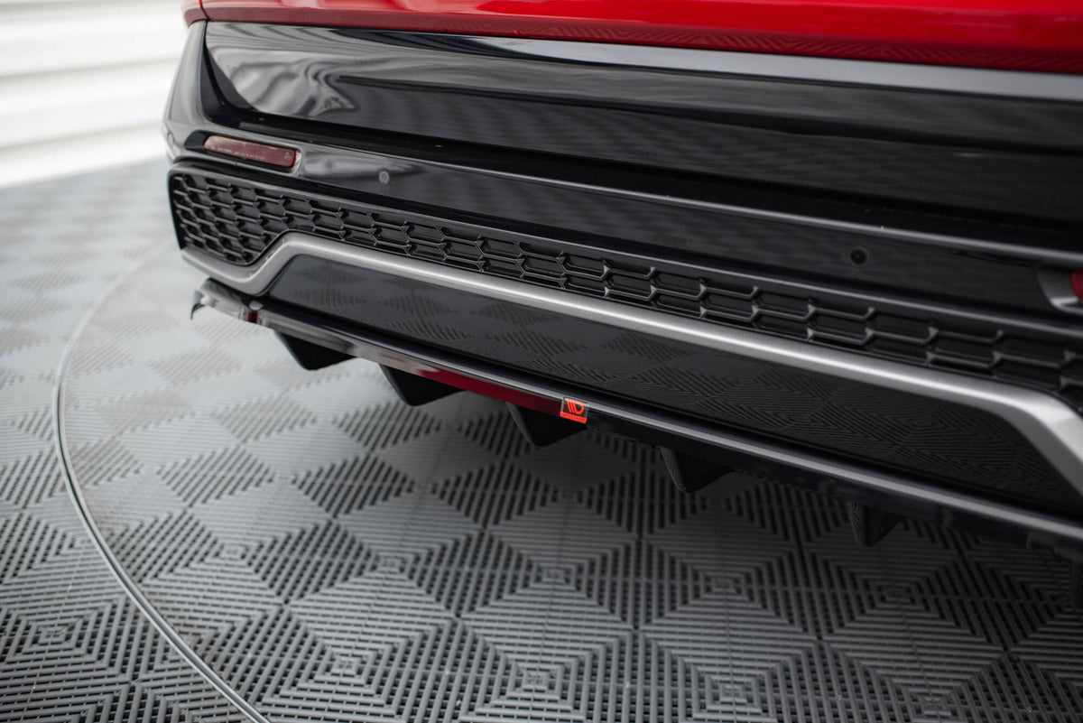 Diffuser Toyota RAV4 GR Sport MK5 montert – sportslignende utseende under bakfangeren