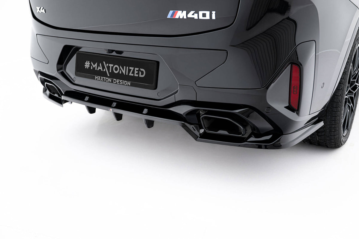 Diffuser BMW X4 M-Pakke G02 Facelift V.2 montert på bil, sett forfra