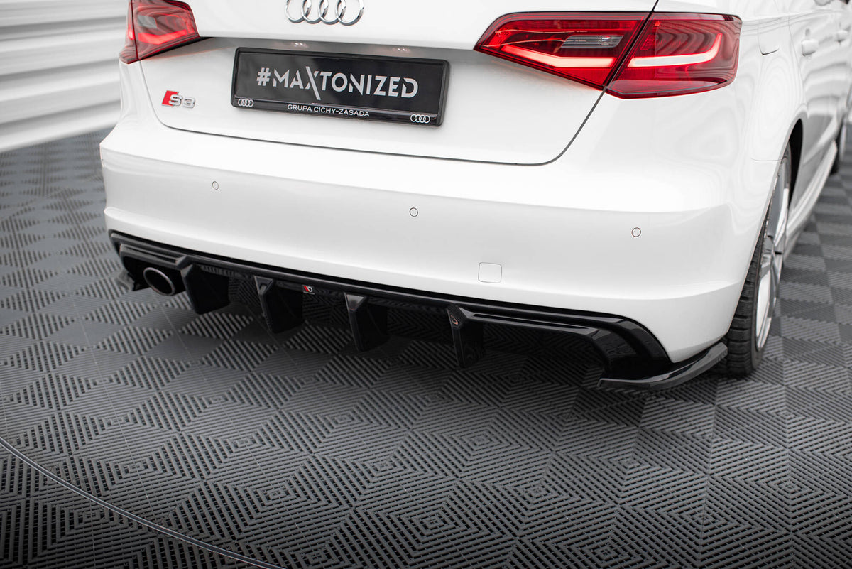 Diffuser til Audi A3 S-Line Sportback 8V sett bakfra