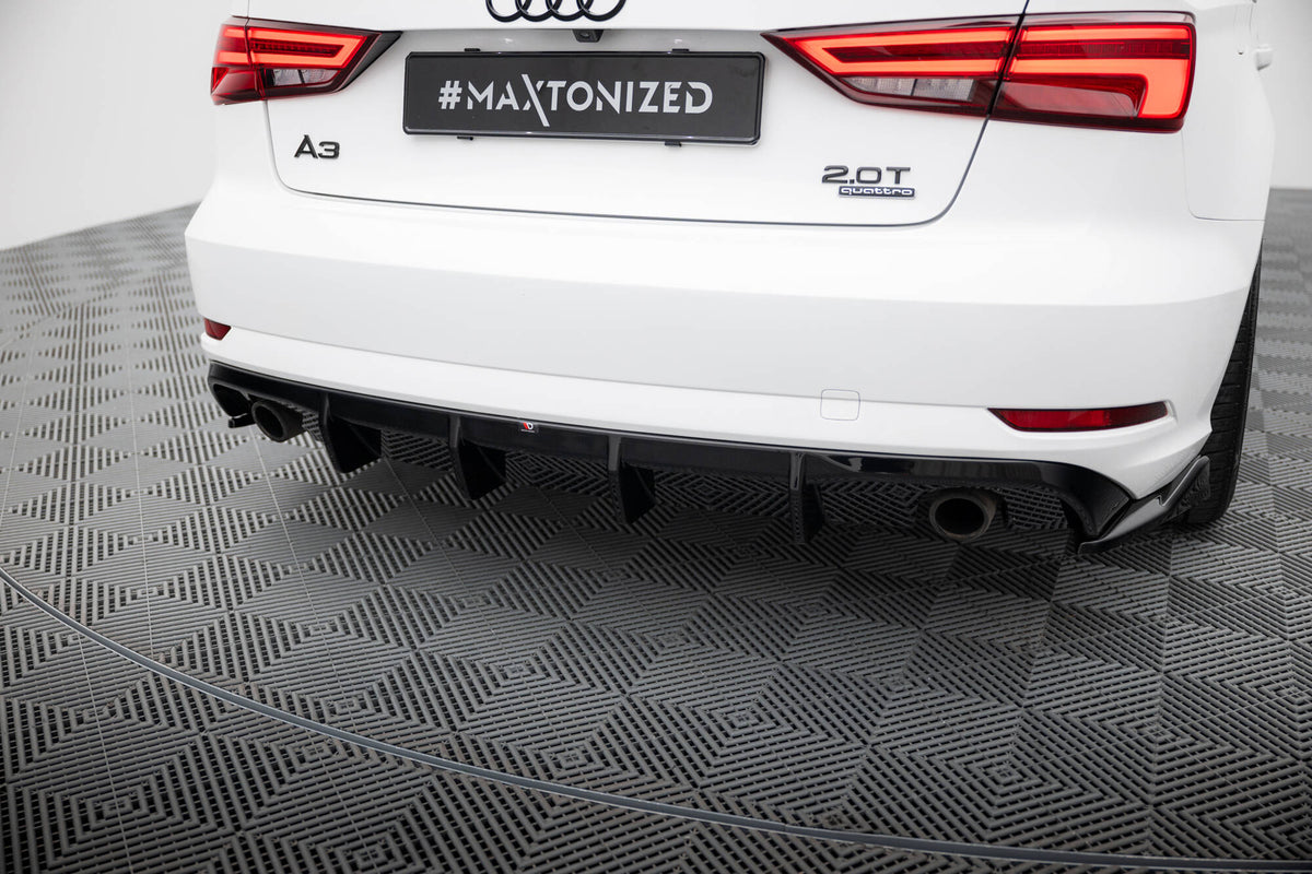 Bakre valance fra Maxton Design montert på Audi A3 Sedan 8V Facelift, skrå vinkel bakfra