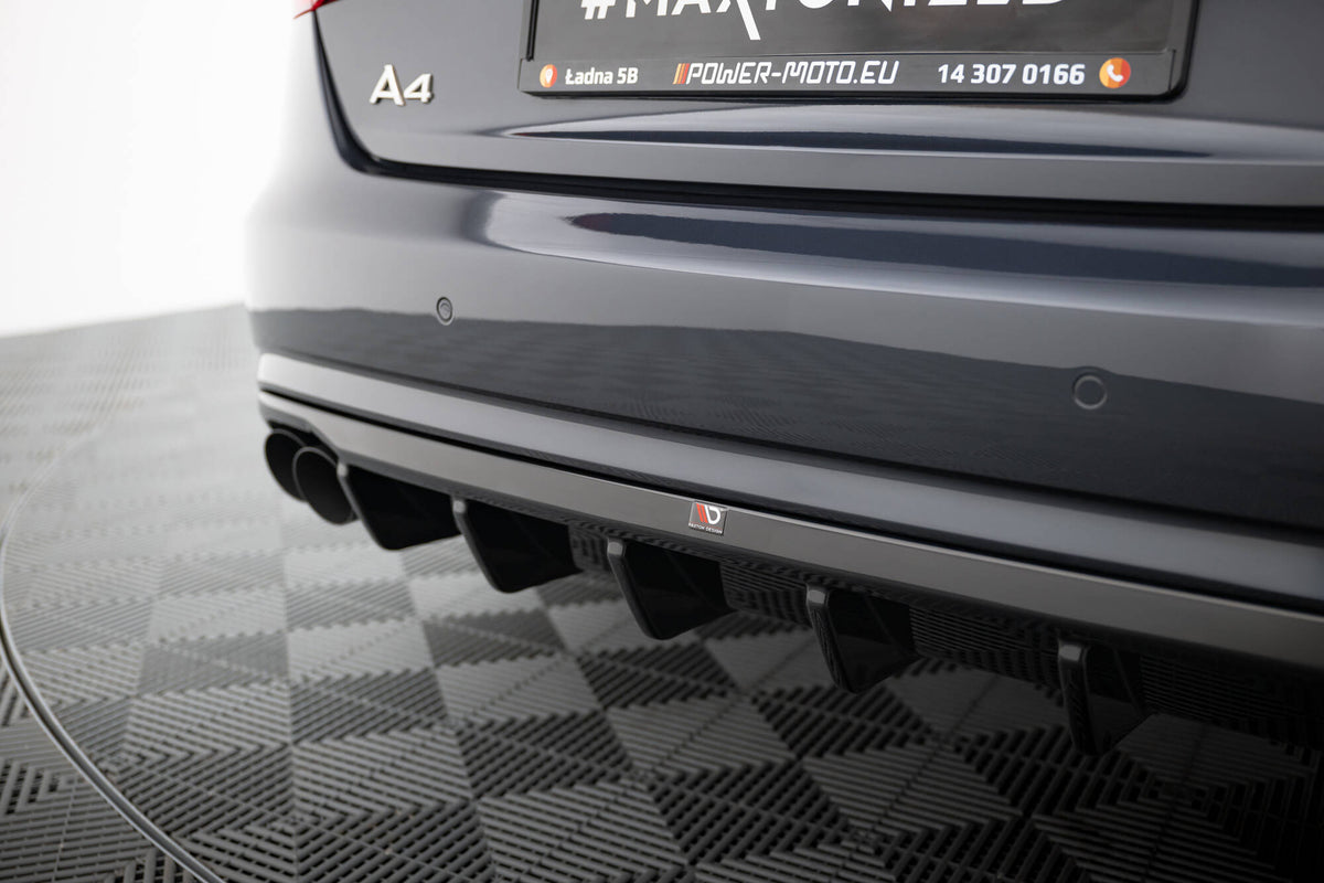 Bakdiffuser V1 montert på Audi A4 B8 Facelift fra skrå vinkel