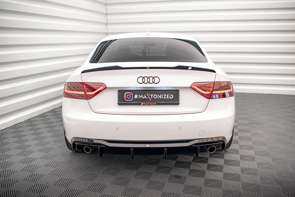 Diffuser V3 for Audi A5 8T Facelift sett bakfra i strukturert svart