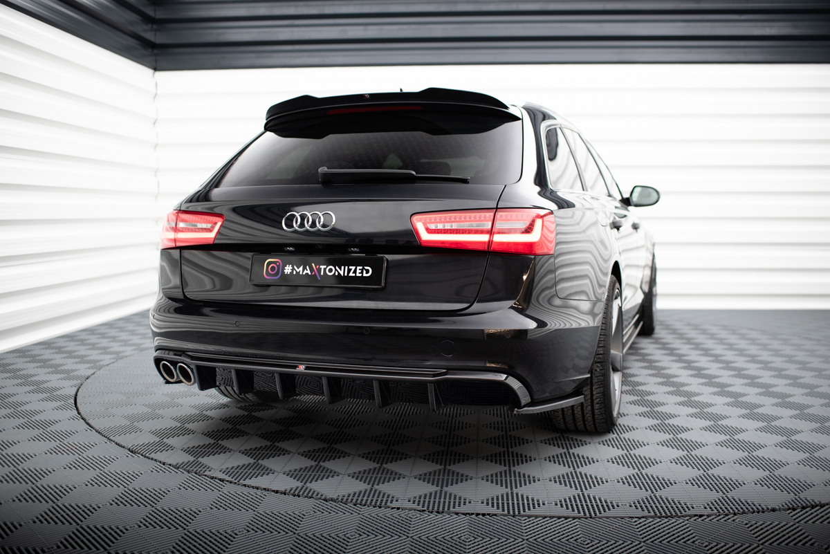 Bakre diffuser til Audi A6 C7 Avant montert på bil, sett bakfra