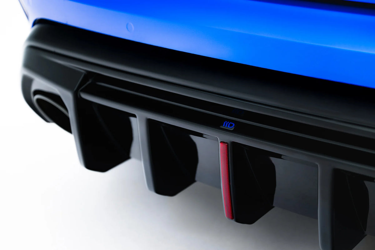Bakre diffuser til Audi RS3 8Y Sportback sett fra siden