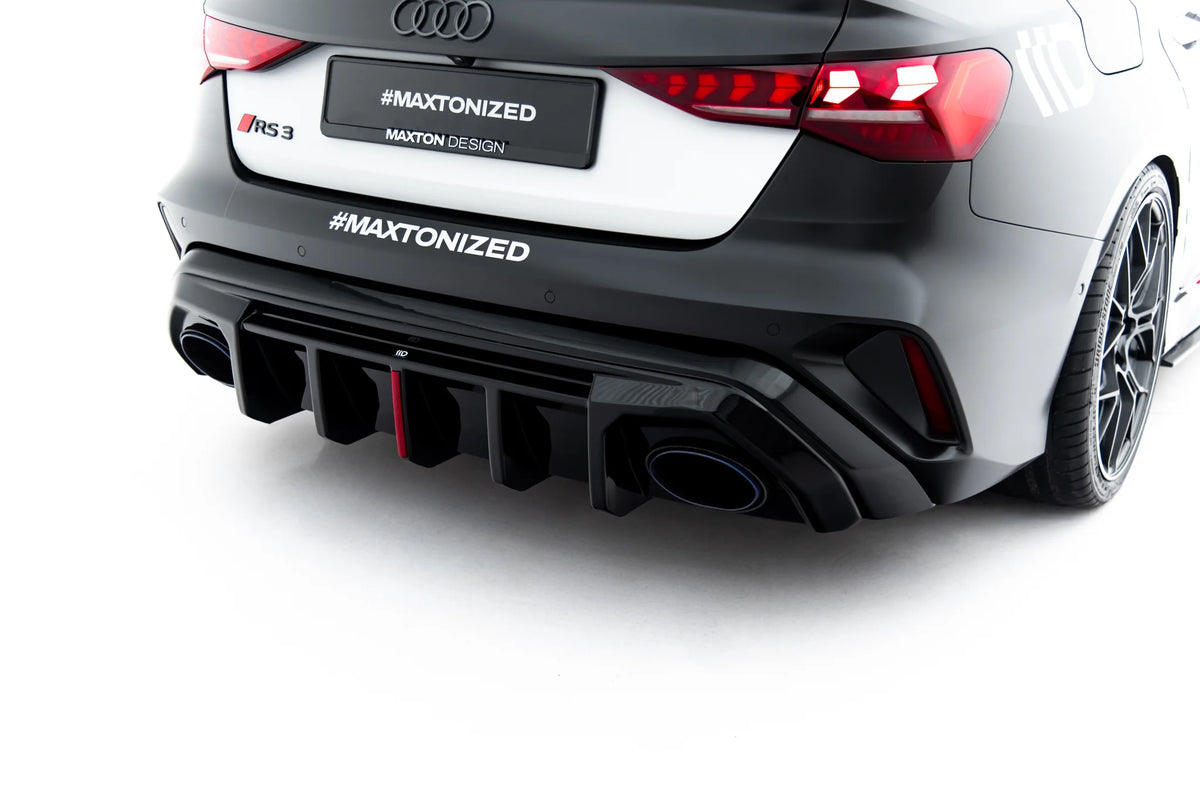 Bakre diffuser fra Maxton Design til Audi RS3 8Y Facelift sett bakfra
