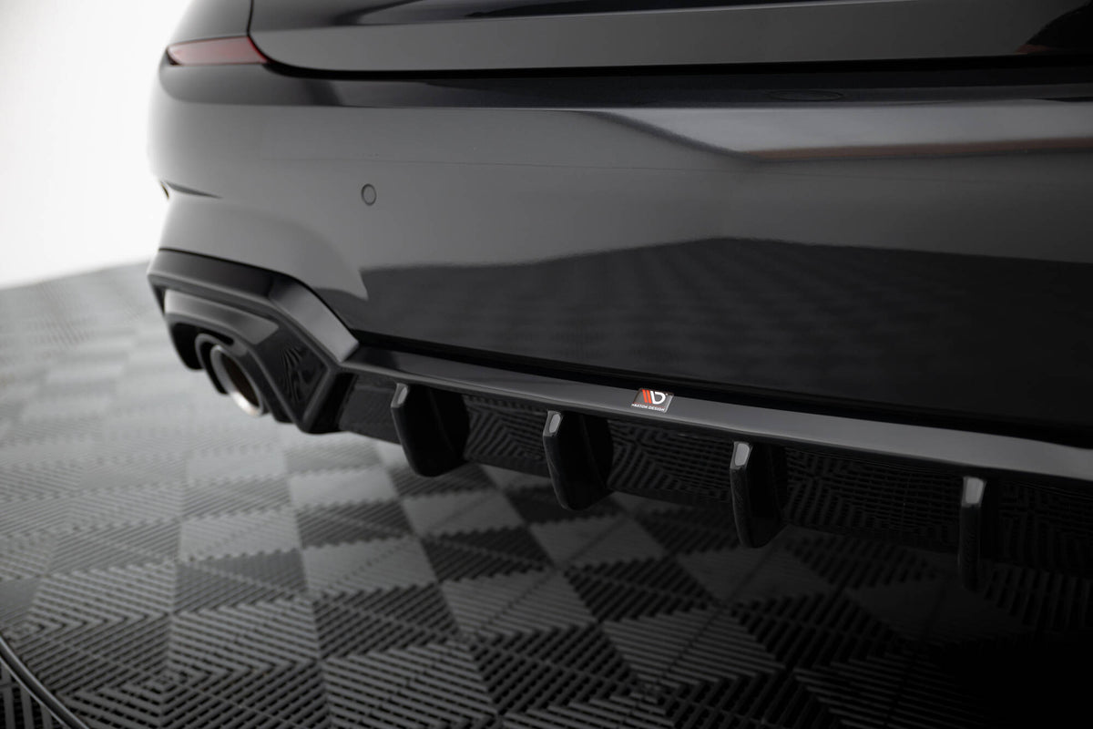 Diffuser BMW G20 M-Pakke V2 vist ovenfra med monteringsflate synlig