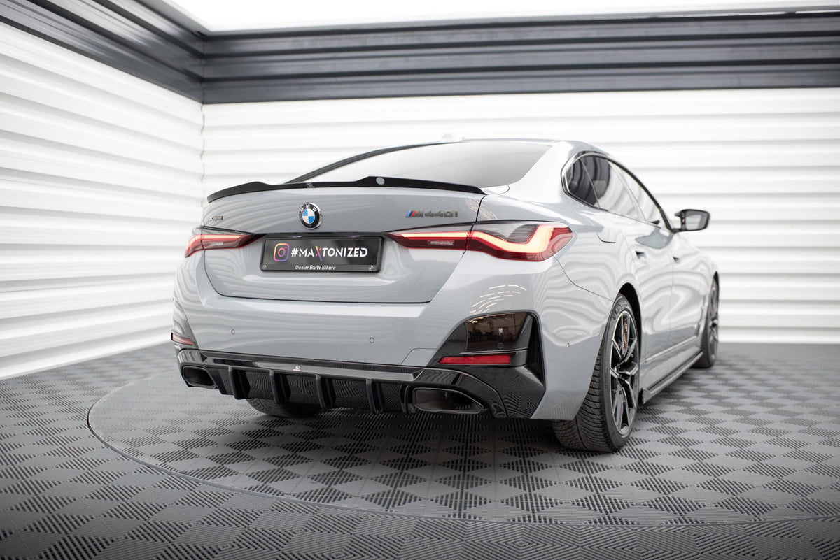 Bakvalance BMW M440i Gran Coupe G26 montert – nærbilde