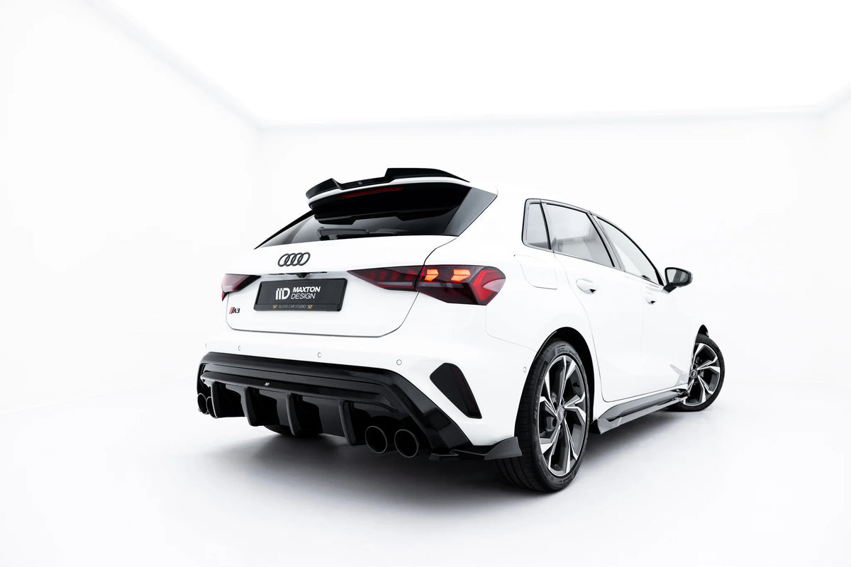 Bakre diffuser med eksosimitasjon til Audi A3 S-Line Sportback 8Y Facelift i blank sort ABS