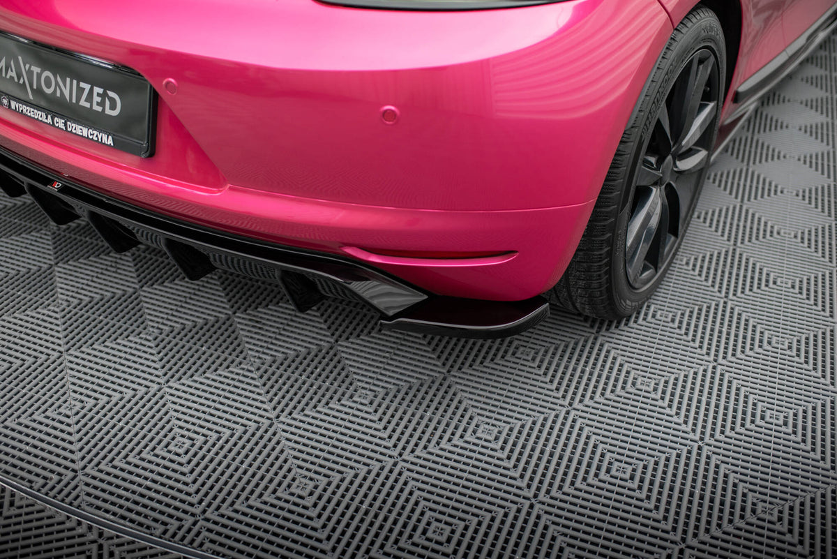 Nærbilde av diffuser V.1 for VW Scirocco MK3 som viser ABS-overflaten