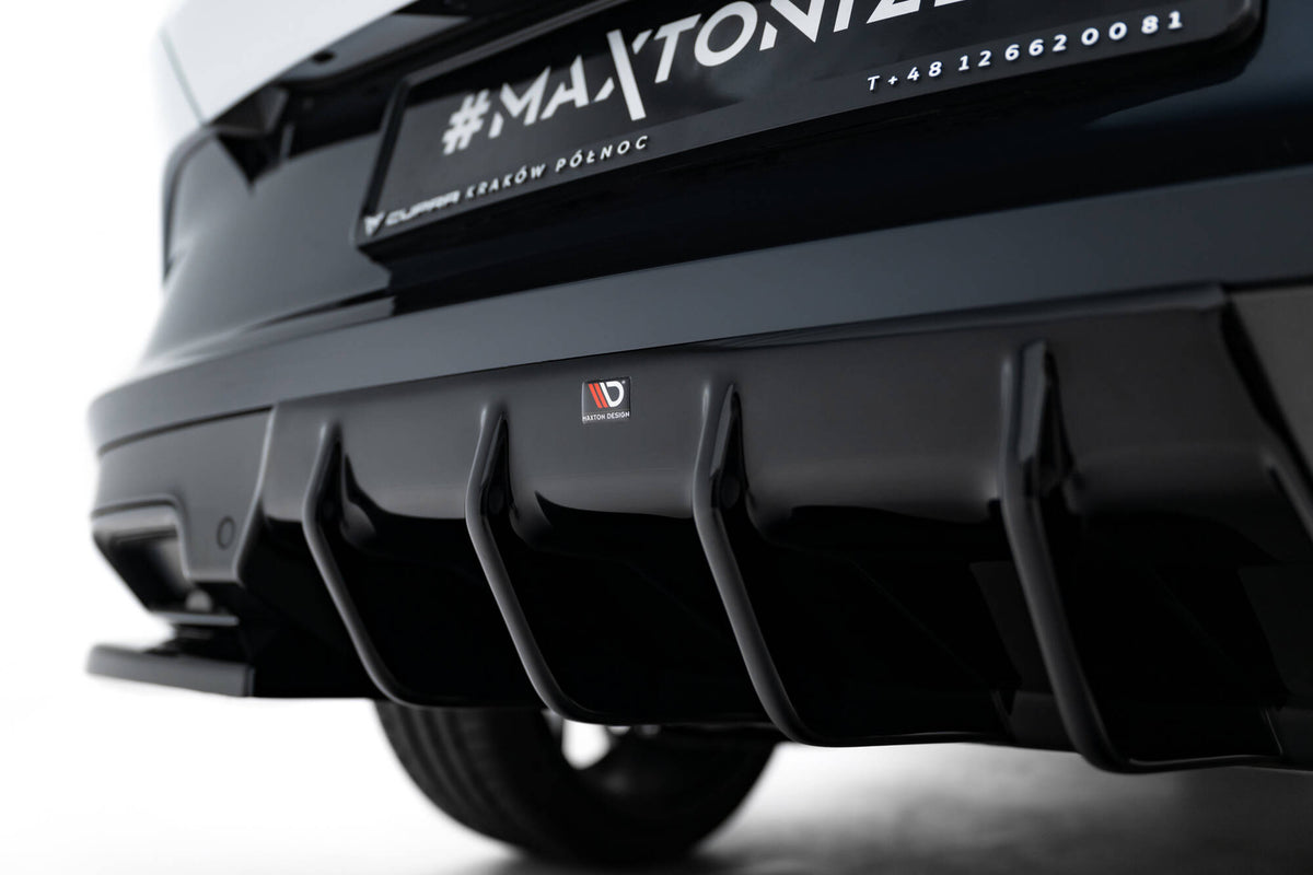 Diffuser til Cupra Formentor Mk1 Facelift montert på original bakfanger