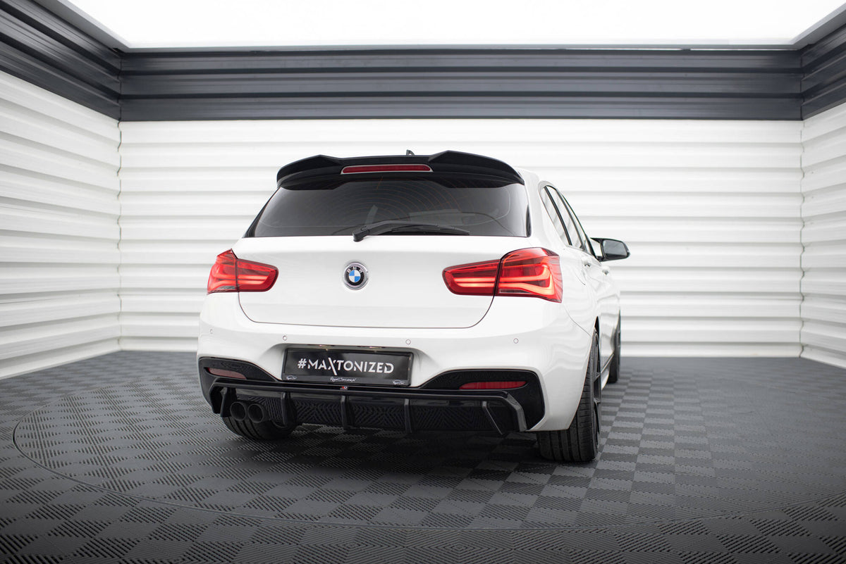 Diffuser V1 V.3 til BMW 1-serie F20 Facelift M-Pakke sett fra undersiden med synlige finner