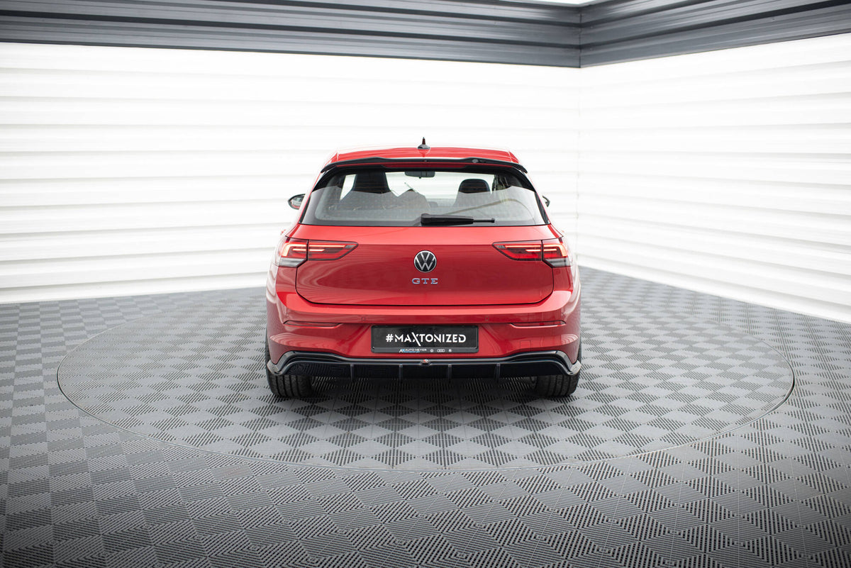 Bakre diffuser for VW Golf 8 GTE / R-Line Facelift sett skrått bakfra