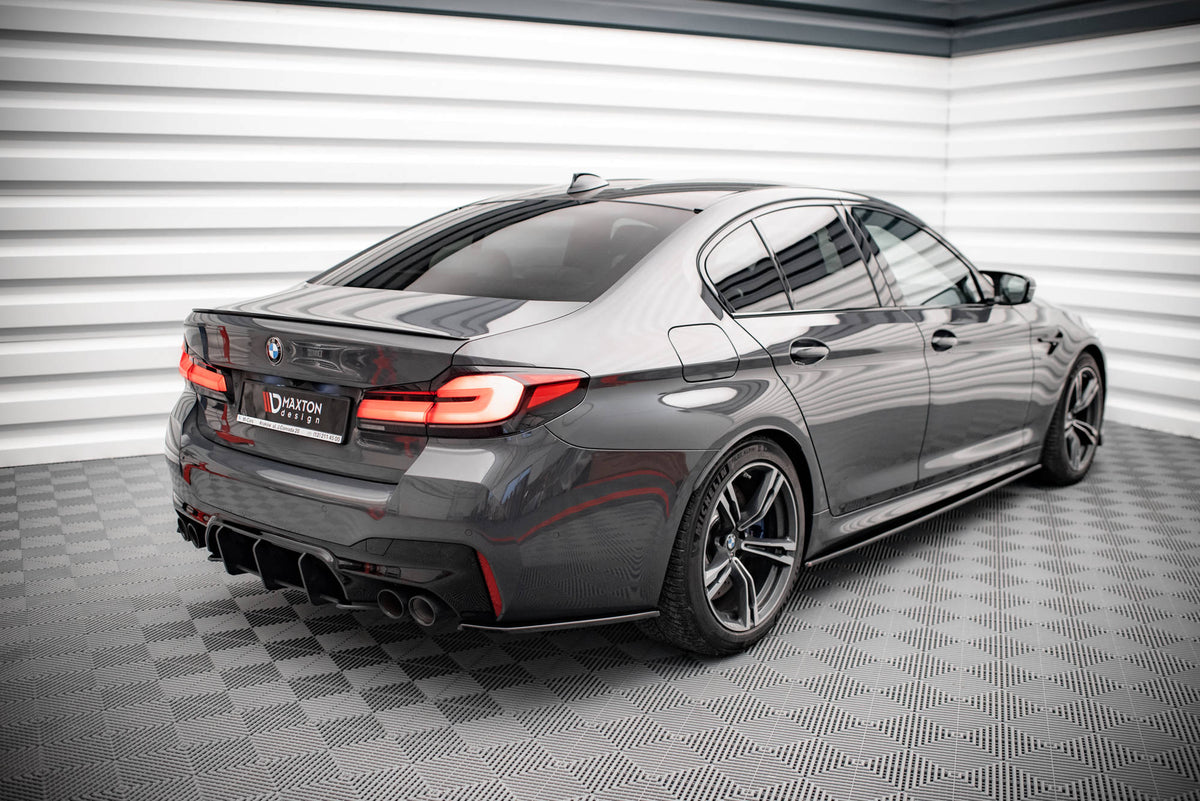 Sideskjørt BMW M5 F90 – nærbilde detalj