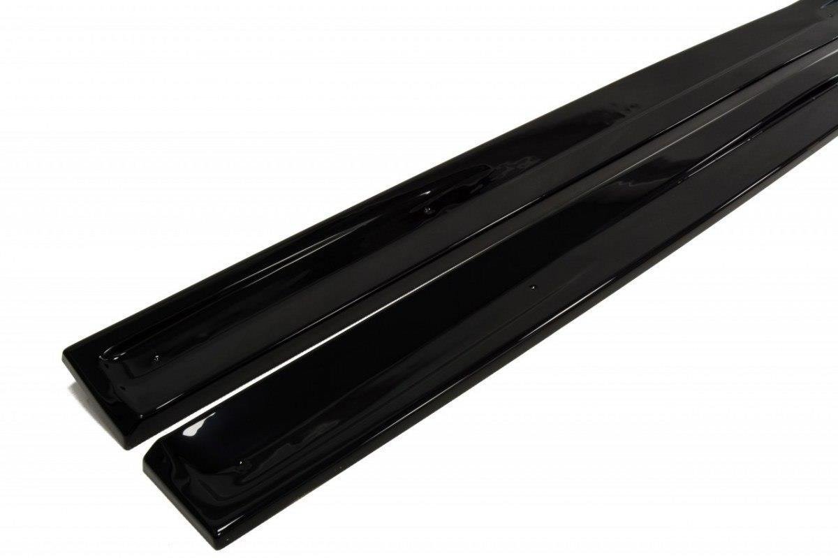 Sideskjørt diffusor for Opel Astra H OPC/VXR vist fra undersiden