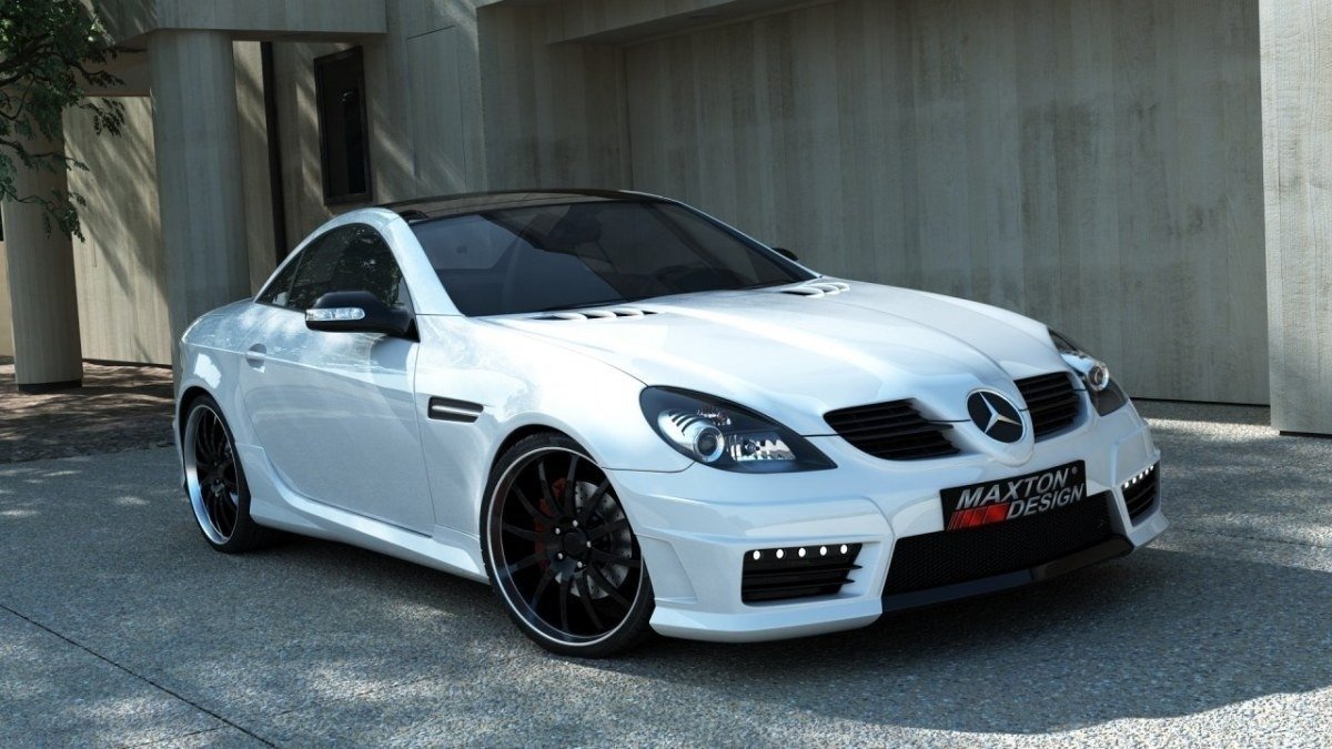Sideskjørt i R172 AMG-design for Mercedes SLK R171, skrå vinkel forfra
