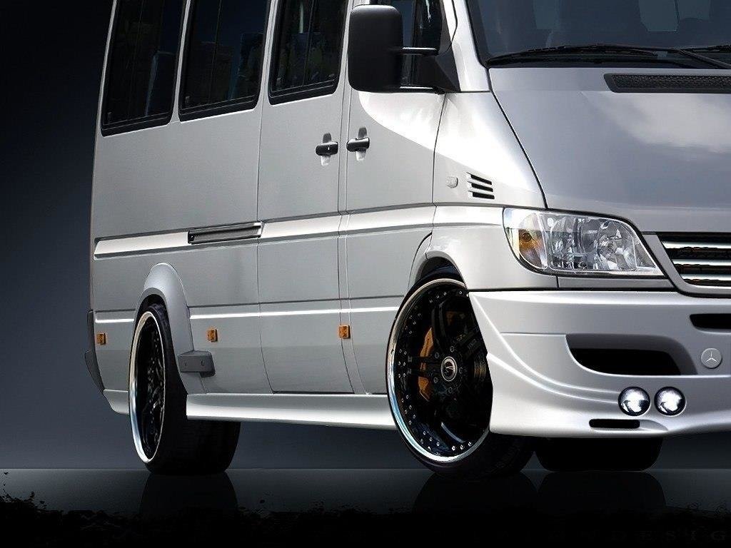 Sideskjørt i blank sort ABS til Mercedes Sprinter Mk1 FL med tvillinghjul