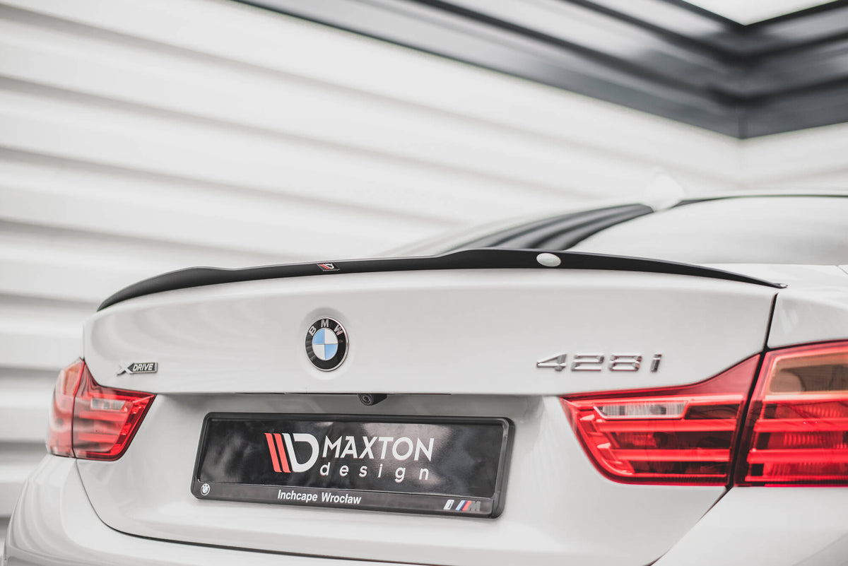 Spoiler Cap BMW 4 F32 coupé Maxton Design – montert på bakrute