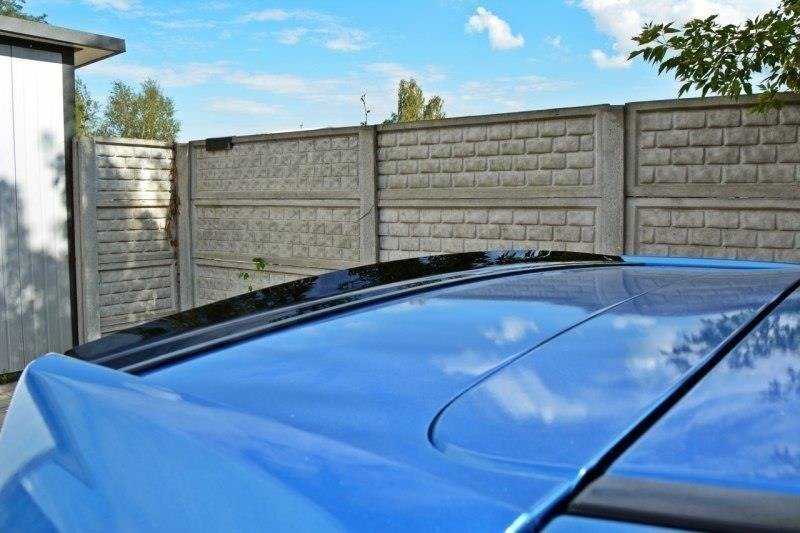 Nærbilde av spoilerforlenger i ABS-plast for Subaru Impreza WRX STI MK3