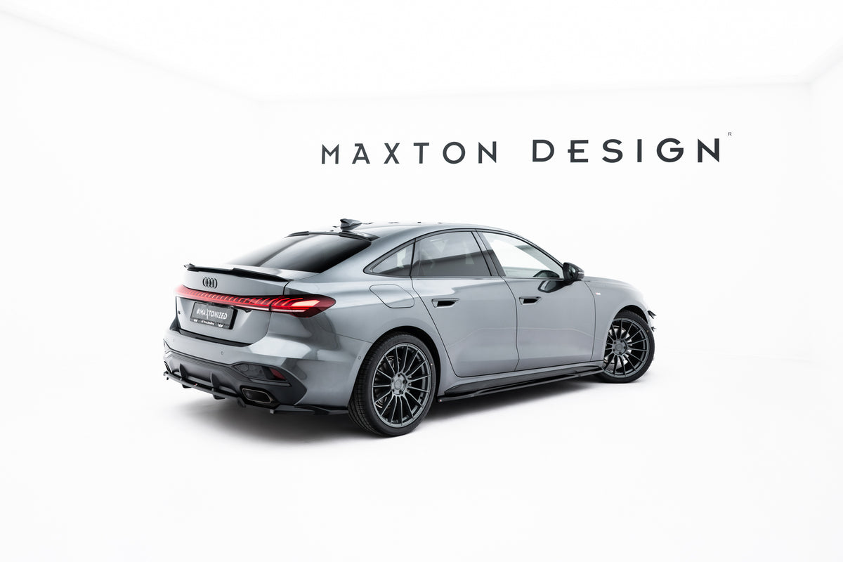 Sideskjørt diffusor på Audi A5 S-Line Sedan B10 fra skrå vinkel