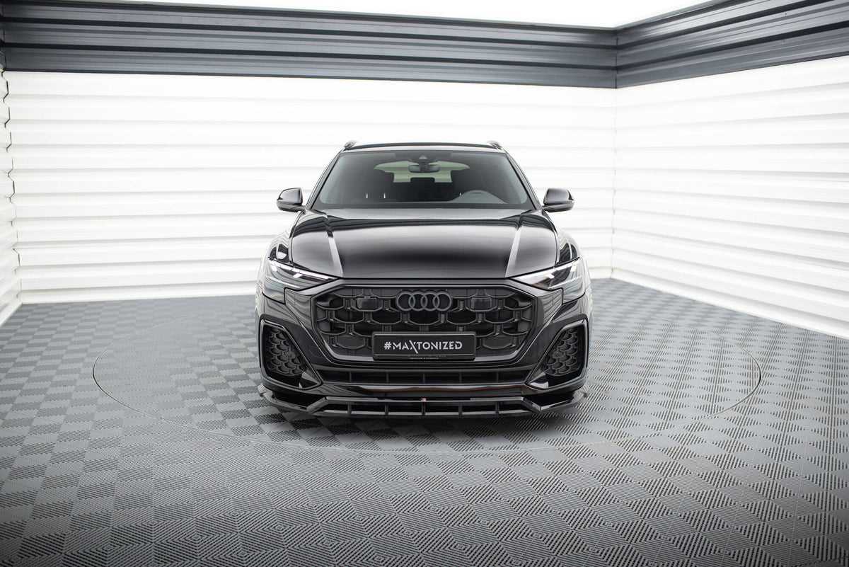 Splittersett på Audi Q8 SQ8 Facelift – detalj av sideskjørt montering
