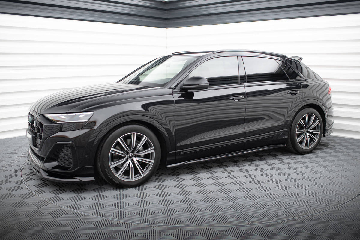 Splittersett montert på Audi Q8 S-Line Mk1 Facelift sett forfra