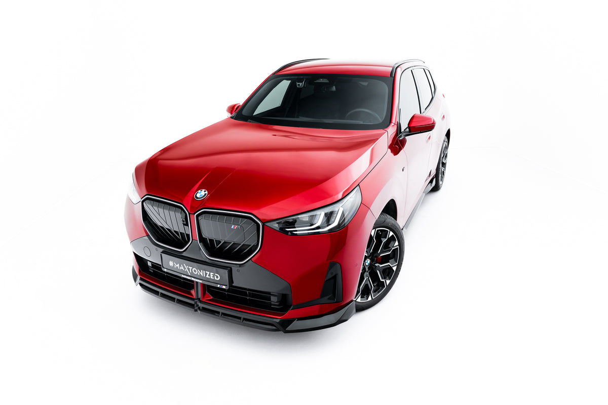 BMW X3 G45 med Maxton splittersett i studiomiljo frontperspektiv
