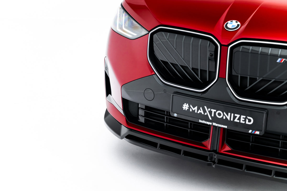 Bakperspektiv av BMW X3 G45 med diffuser og spoiler cap