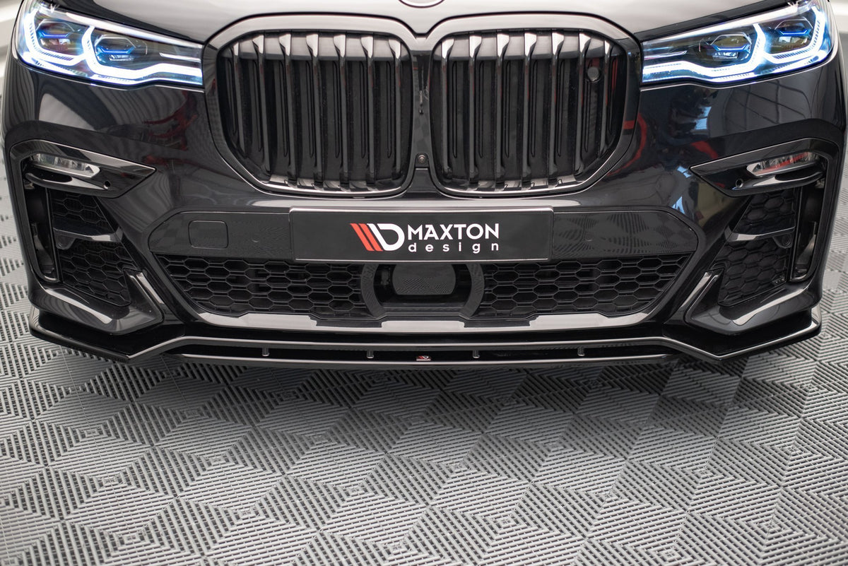 Sideskjørt splitter BMW X7 G07, detalj av monteringsfester