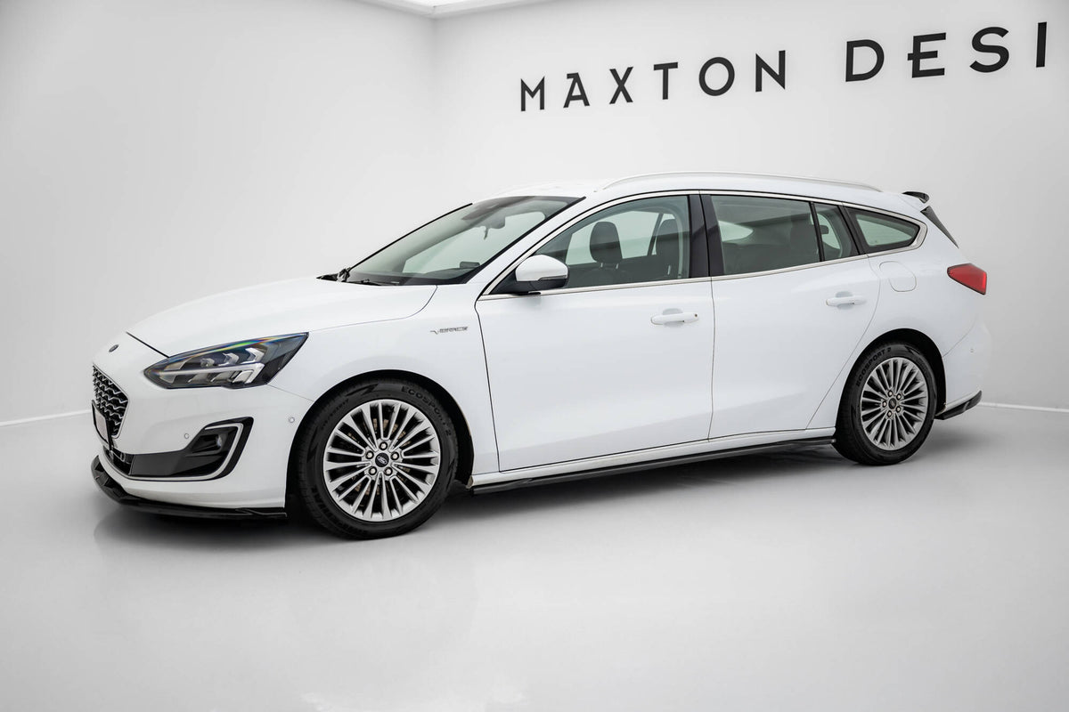 Splittersett til Ford Focus Vignale Estate MK4 – alle fem deler vist ovenfra på hvit bakgrunn