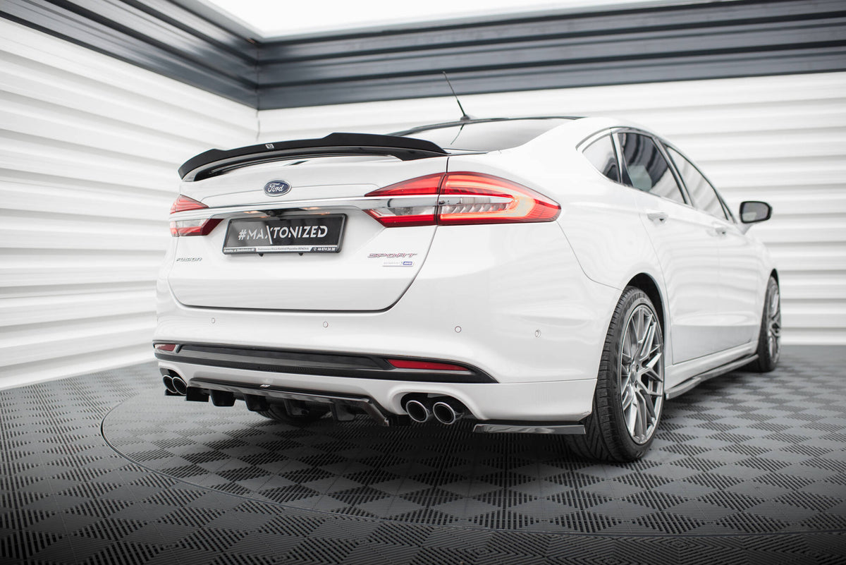 Bak splitter med vertikale stenger for Ford Mondeo Sport MK5 Facelift i sort finish