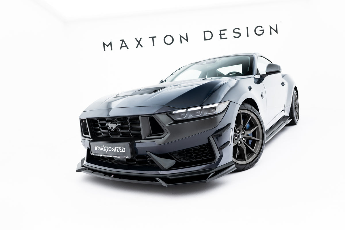 Frontsplitter fra splittersett montert på Ford Mustang Dark Horse Mk7