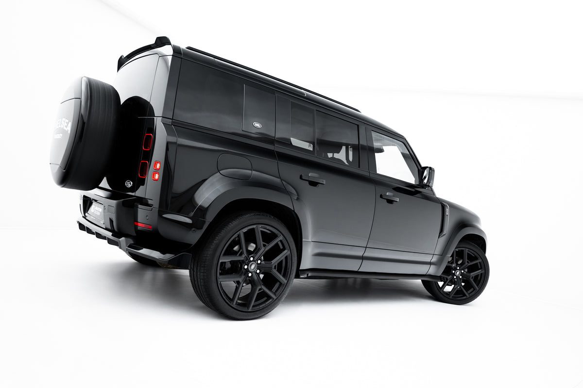 Sideskjørt diffuser fra Maxton Design på Defender 110 MK4 i nærbilde