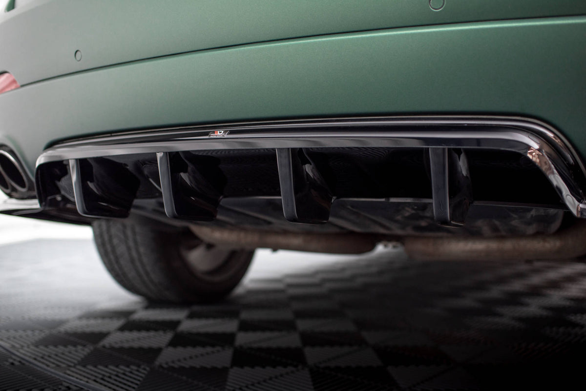 Komplett splittersett til Maserati Levante Mk1 med alle fire deler sett ovenfra
