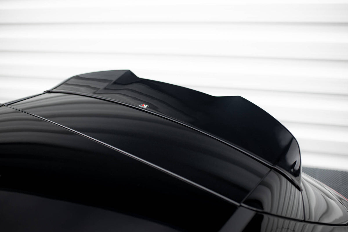 Bak splitter med vertikale stenger for Mercedes A35 Hatchback W177 Facelift sett bakfra