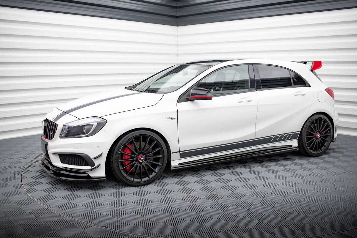 Komplett splittersett fra Maxton Design for Mercedes A45 AMG W176, alle deler sett ovenfra