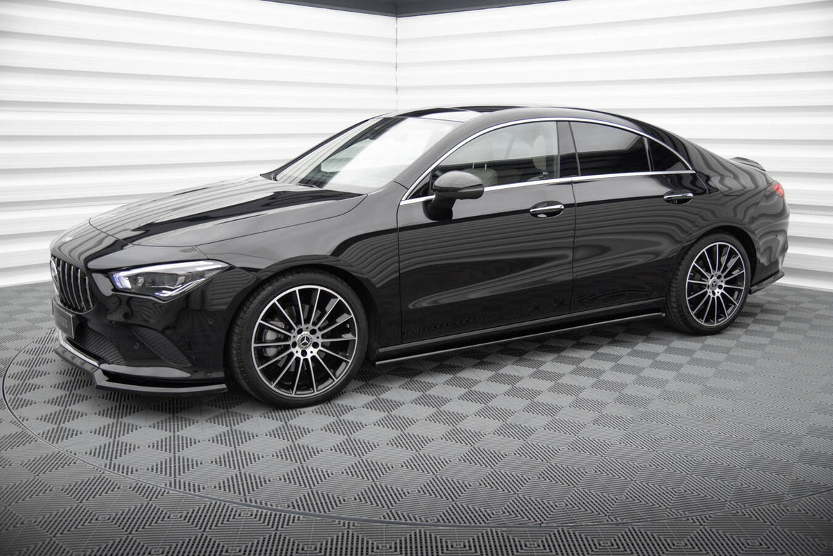 Splittersett for Mercedes CLA Coupe C118, alle fire deler lagt ut samlet