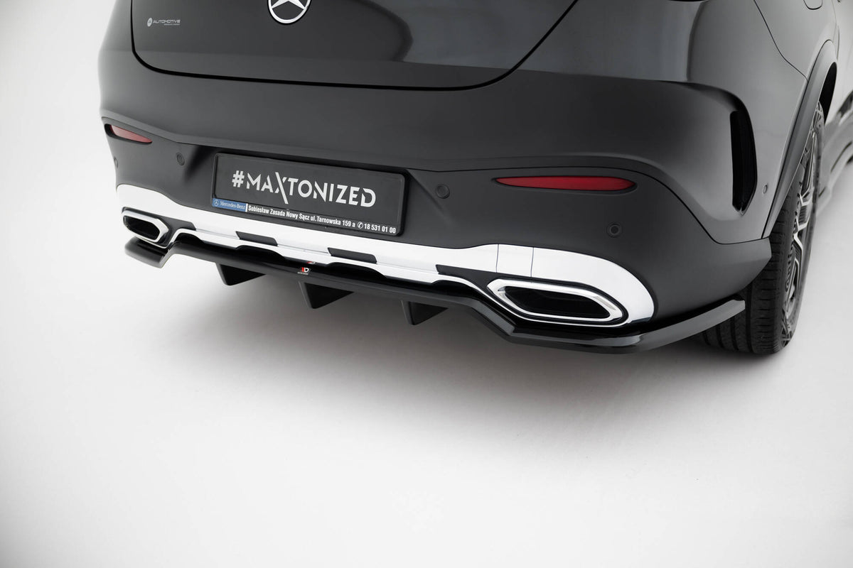 Mercedes GLC Coupe AMG-Line C254 med Maxton Design sideskjørt diffusorer – gloss svart