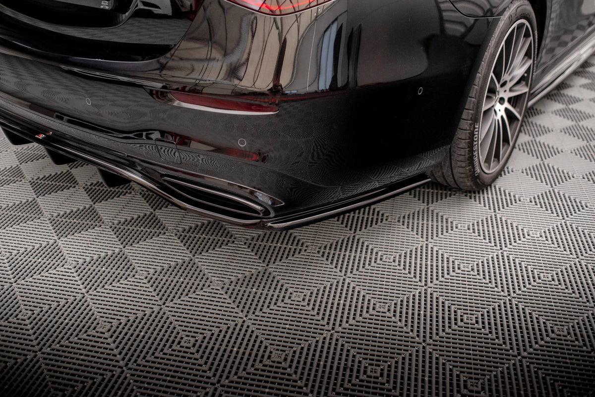 Splittersett Mercedes S-Klasse W223 AMG-Line montert – frontspoiler nærbilde