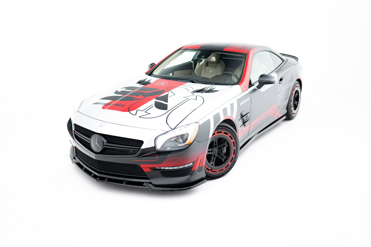 Bakre splitter vertikale stenger montert på Mercedes SL 63 AMG R231, nærbilde