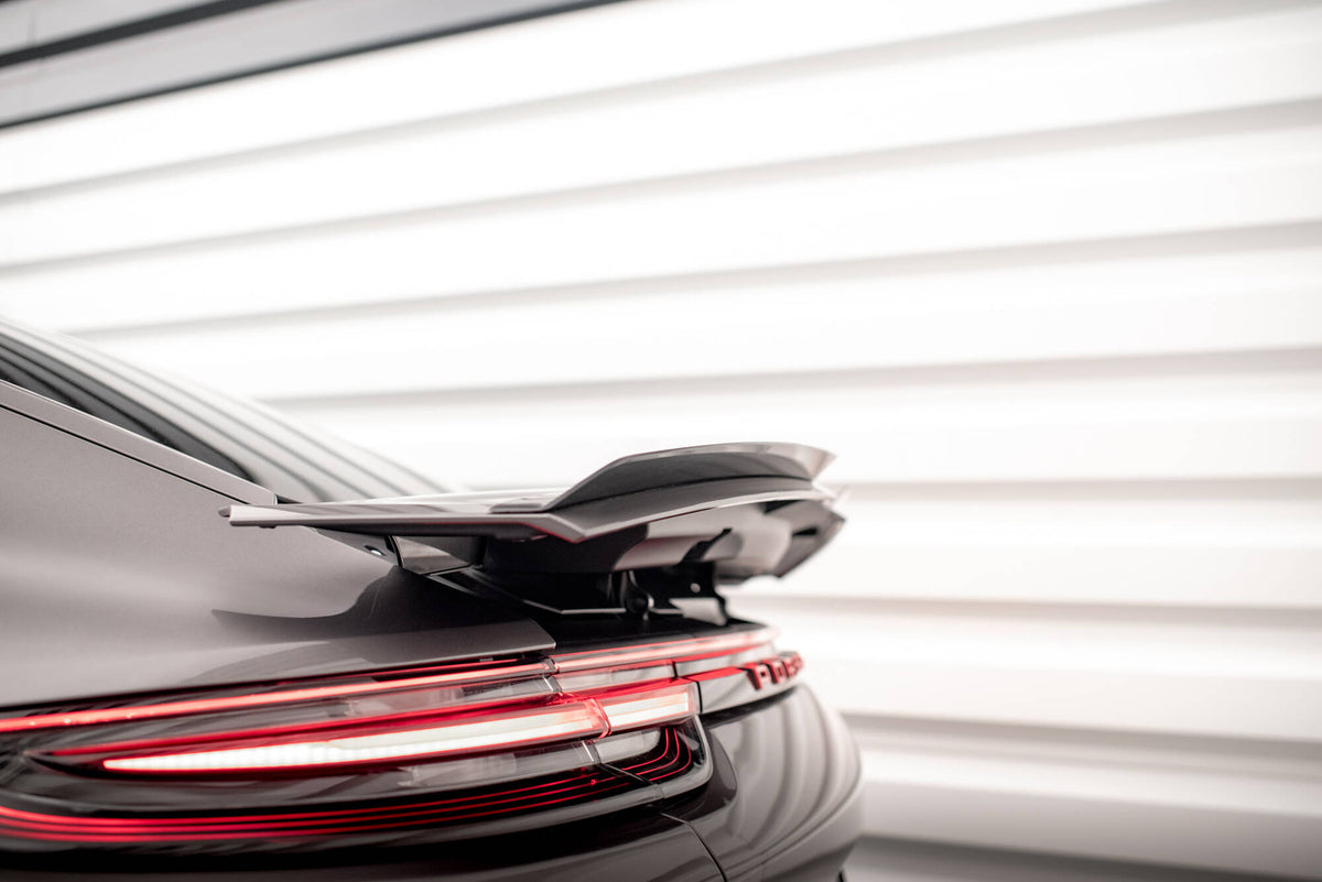 Splittersett til Porsche Panamera E-Hybrid 971 – vinkel fra siden, blank svart