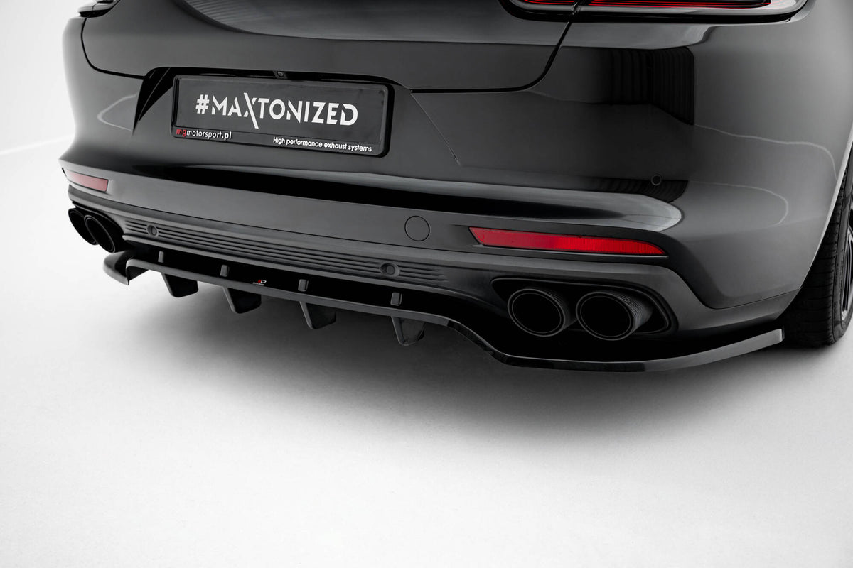 Splittersett for Porsche Panamera E-Hybrid 971 montert på bil, helhetsbilde