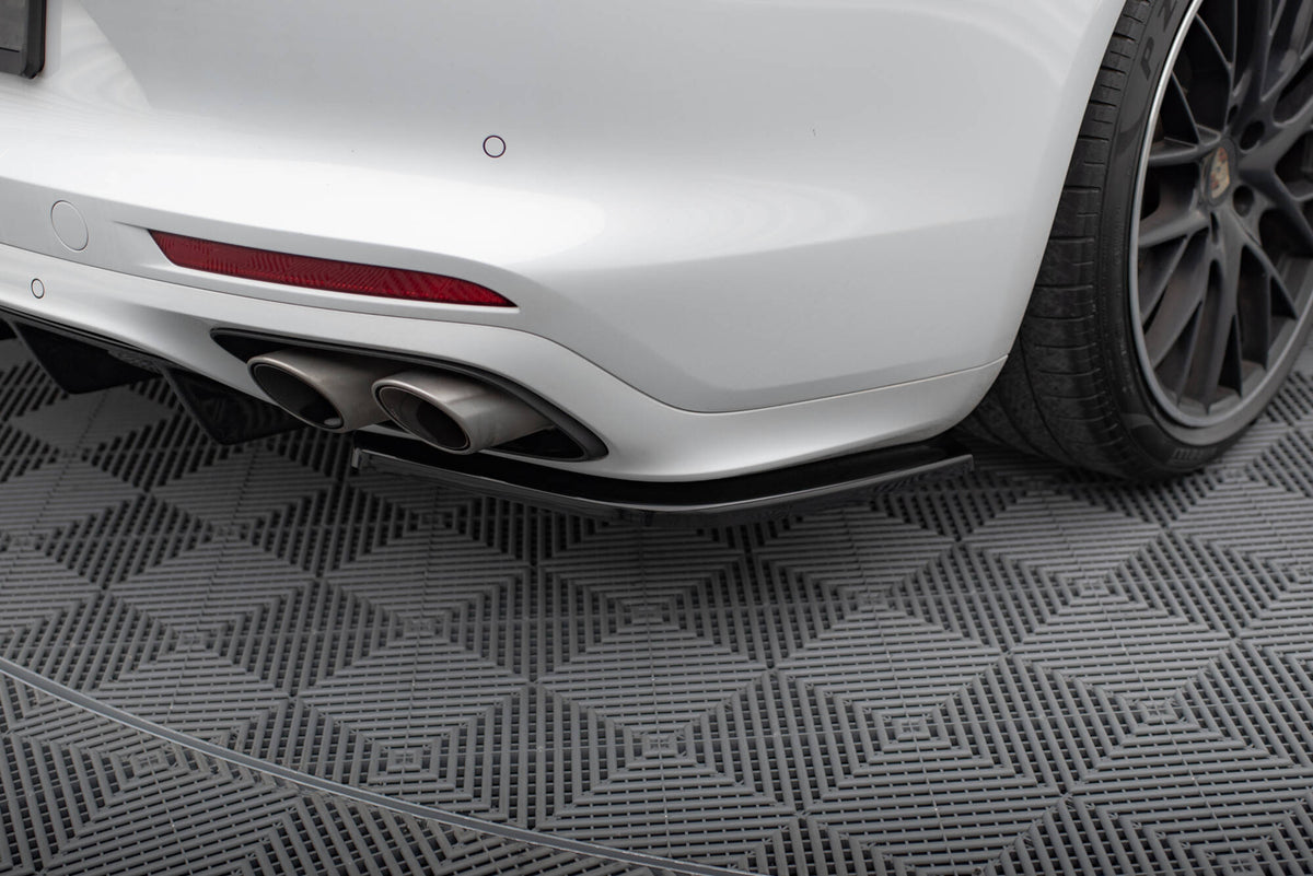 Splittersett for Porsche Panamera GTS 971 – diagonal vinkel med skygge