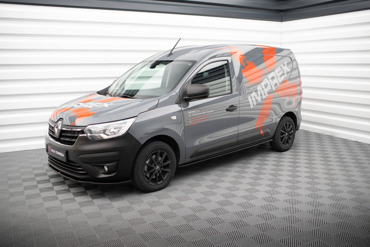 Splittersett for Renault Express Mk2 med alle fire deler lagt ut ovenfra