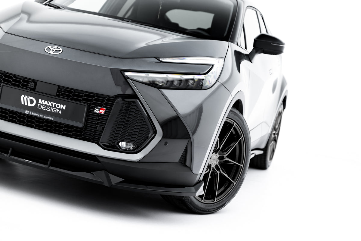 Monteringsdetalj som viser feste av Maxton Design frontsplitter under Toyota C-HR MK2